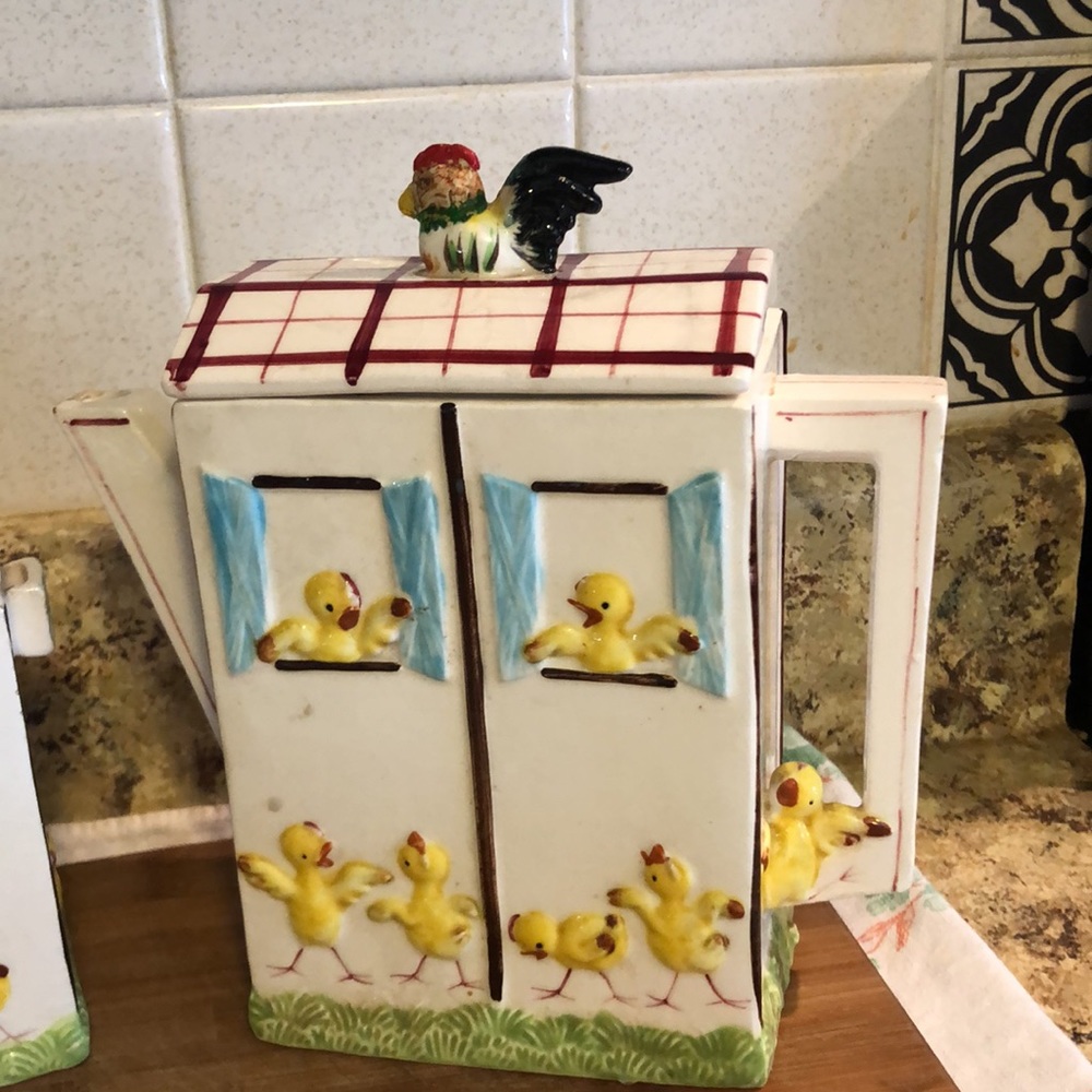 Vintage Ceramic Kitchen Containers - Picture 2 of 9